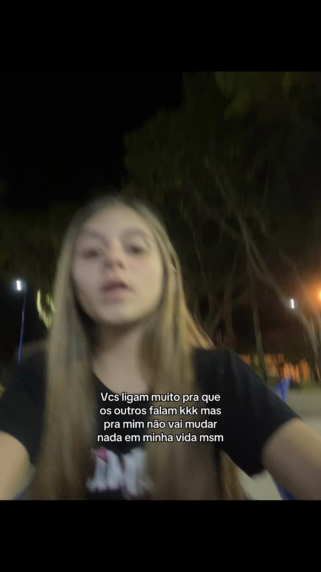 @Lavínia🩷✨