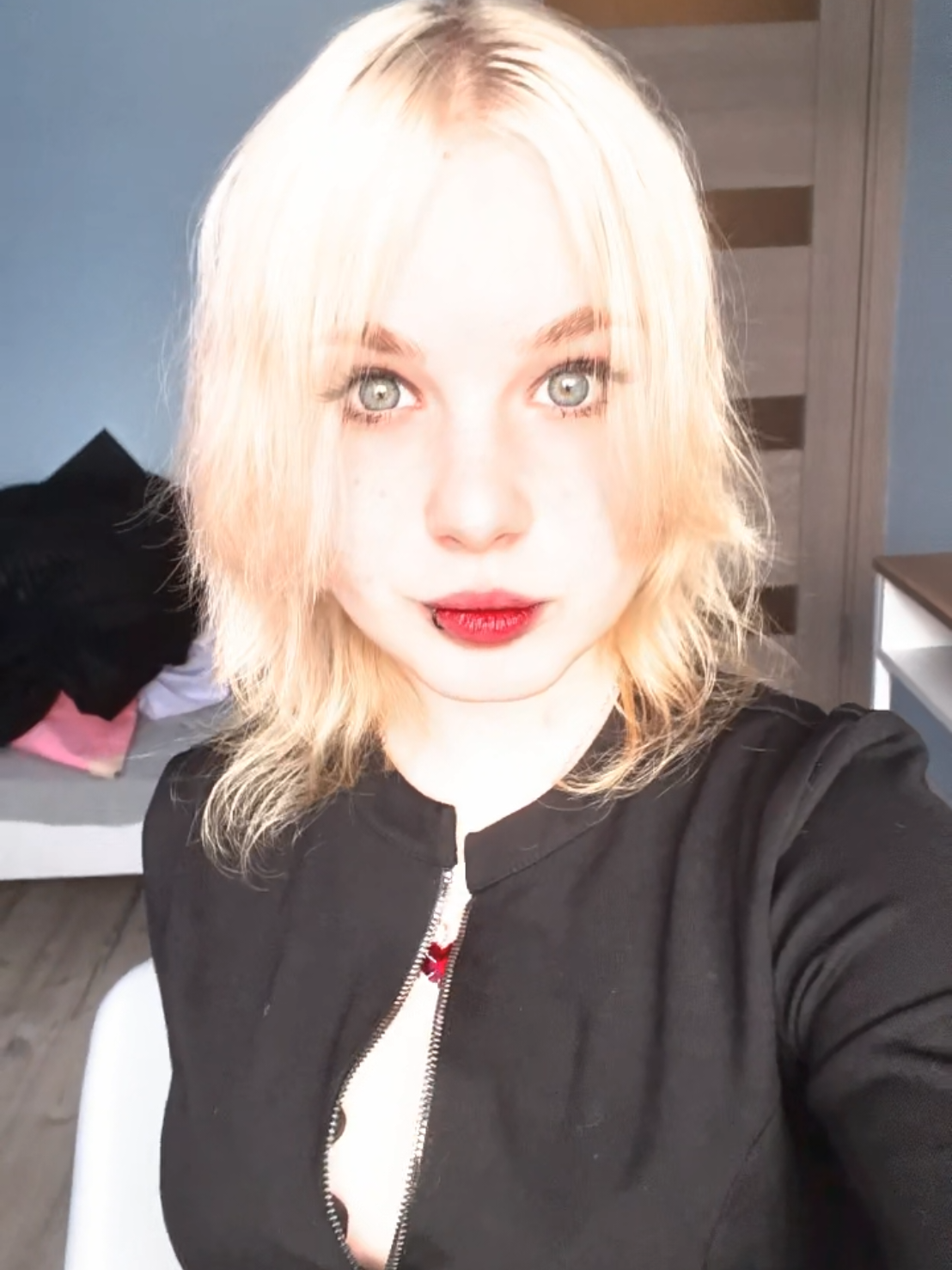 @Krismi