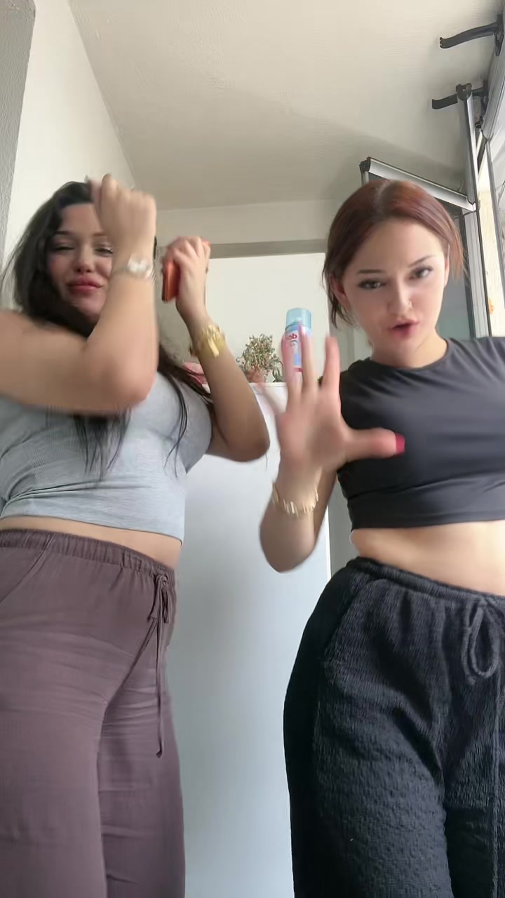 @Öyküsu😜