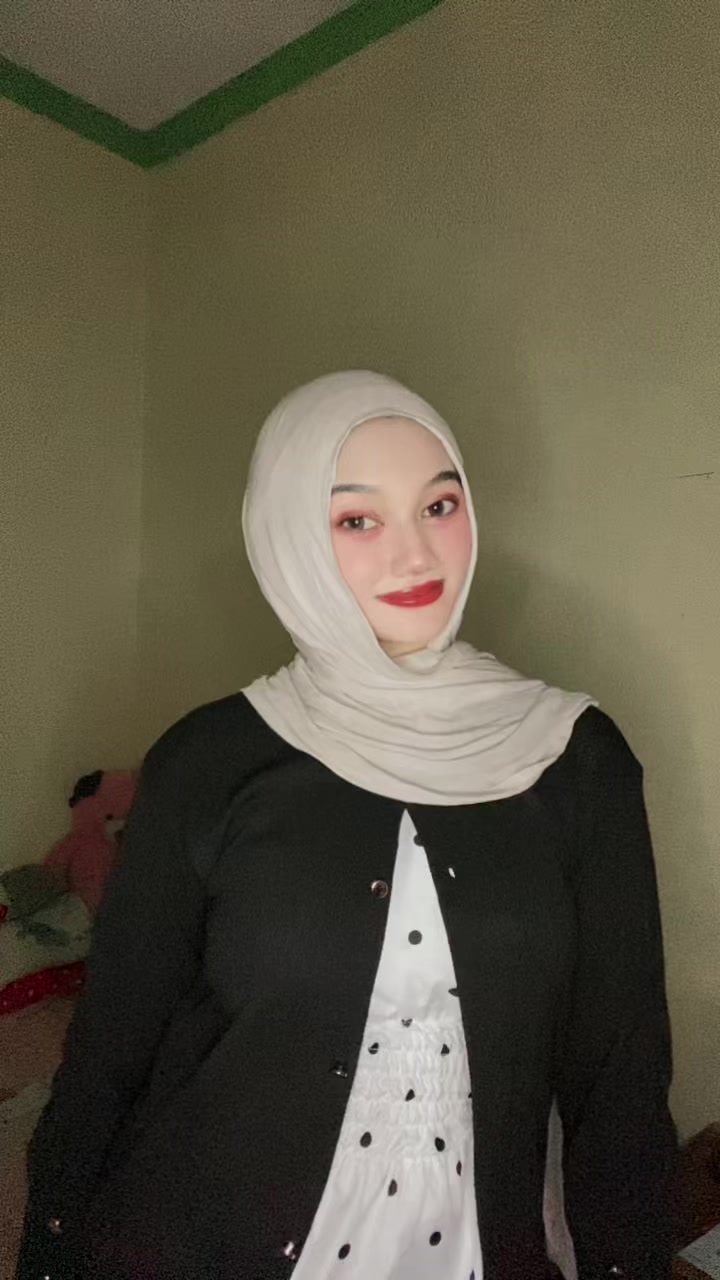 @Faniaaa