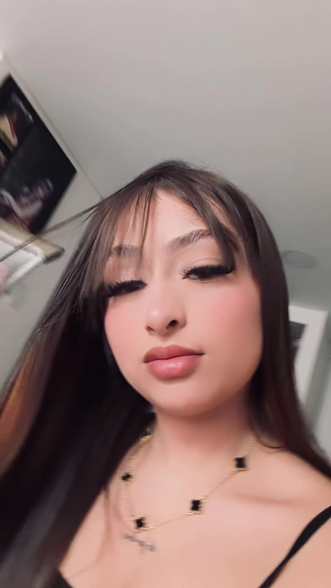 @๐
๐๐๐๐๐๐ ๐๐๐๐๐๐ท๏ธ.