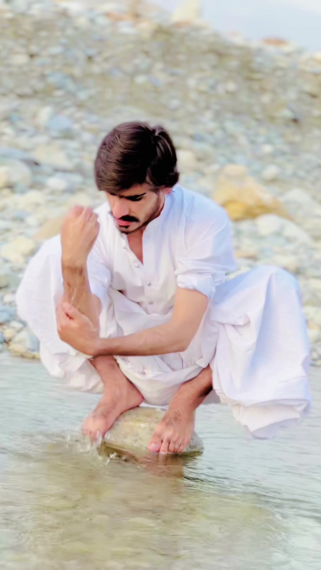 @Hamid Baloch