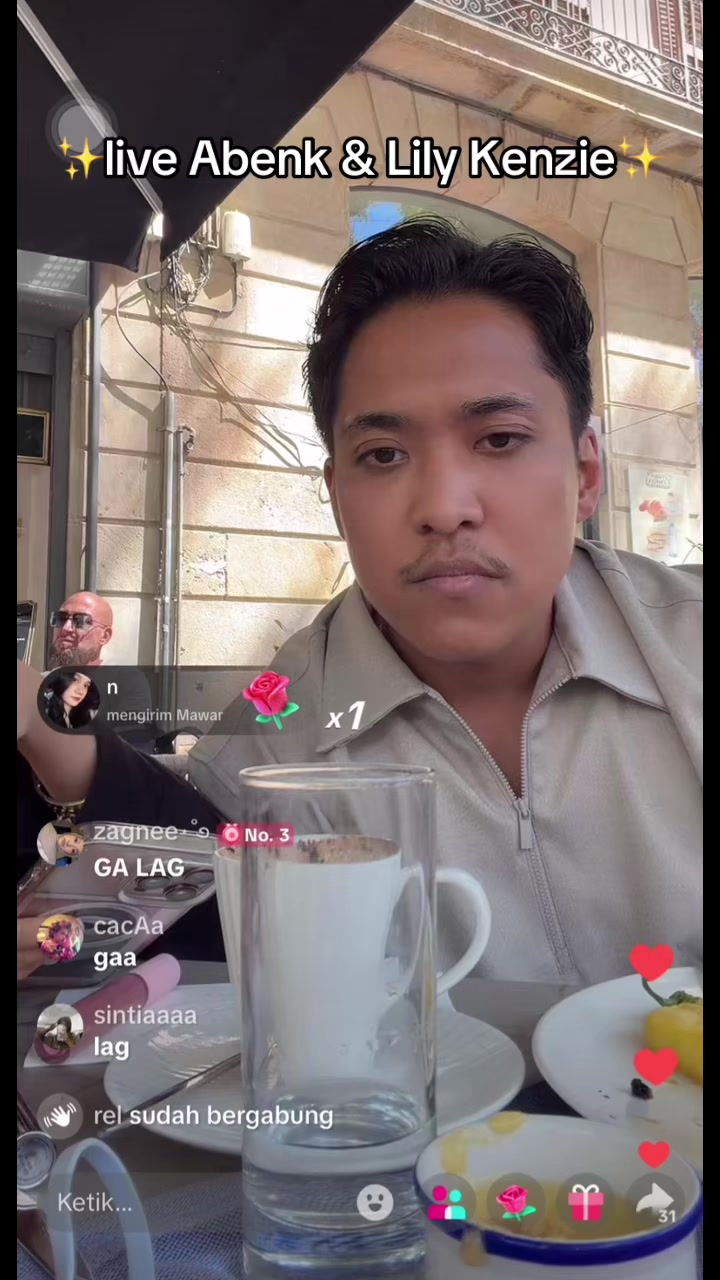 @KAPoorr