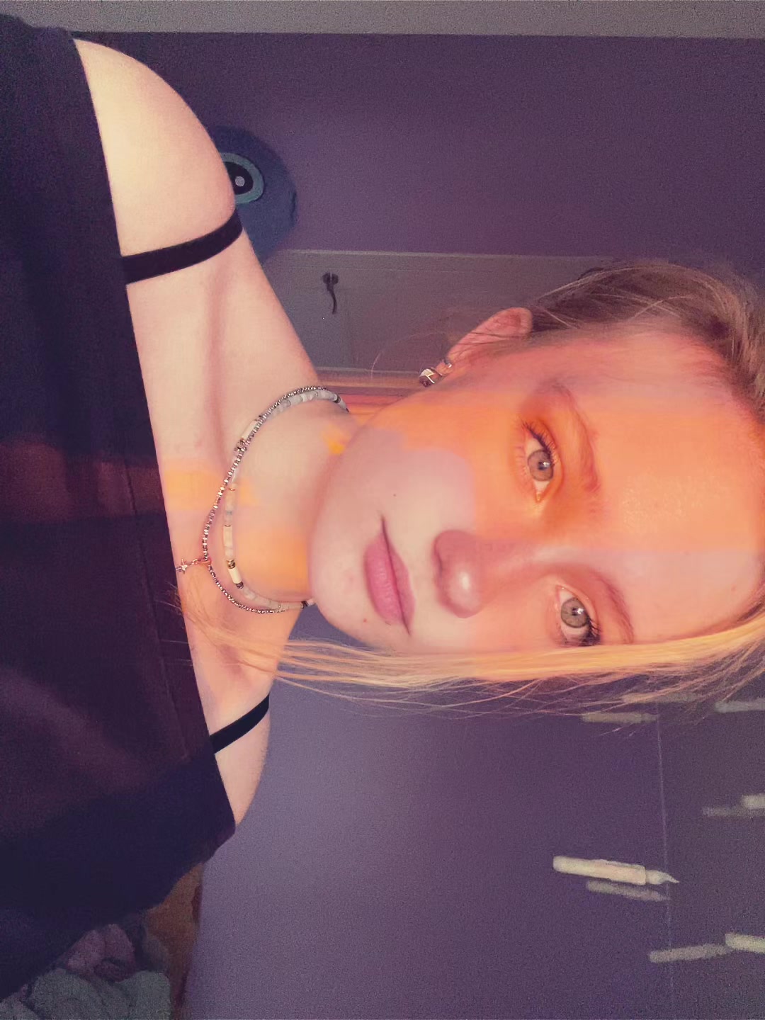 @⋆ ˚｡⋆𖤐𝒌𝒓𝒊𝒔𖤐⋆｡˚ ⋆