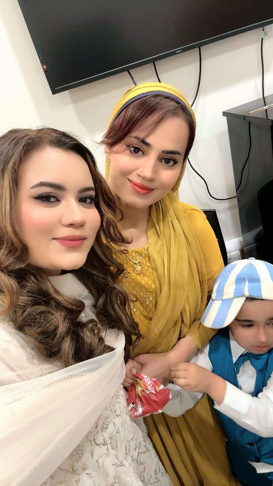 @Fozia princess Alone🇬🇧🇵🇰