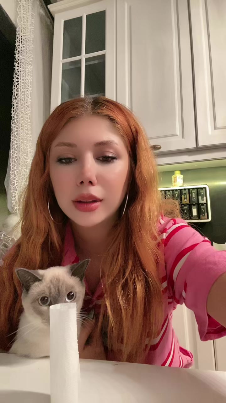 @denizella.1