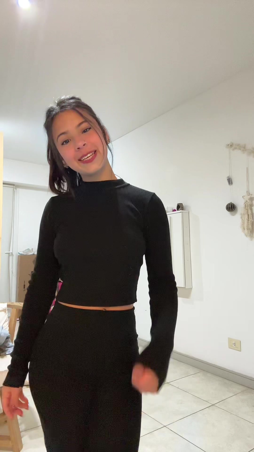 @briflores__