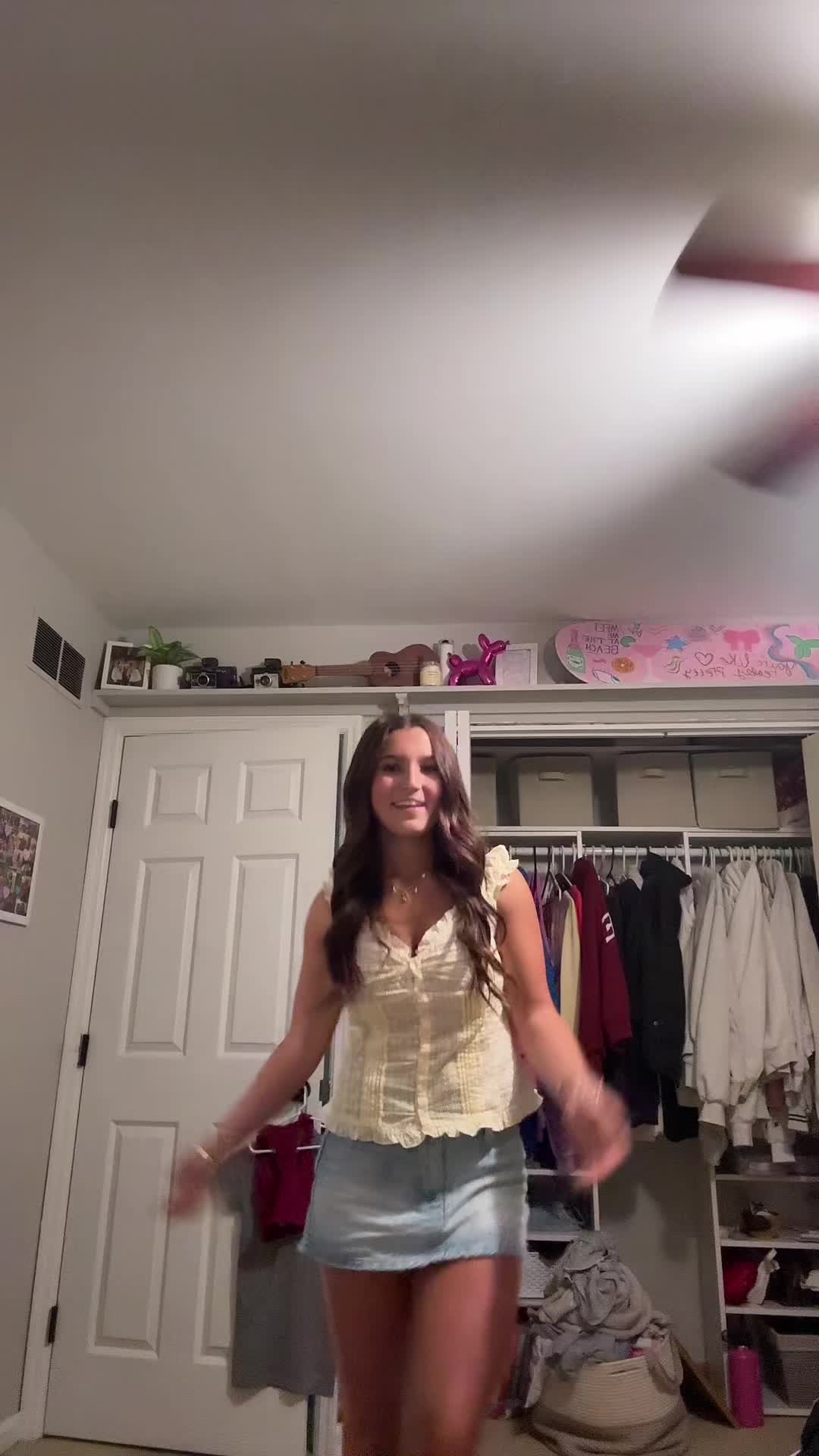 @sophie_.collins