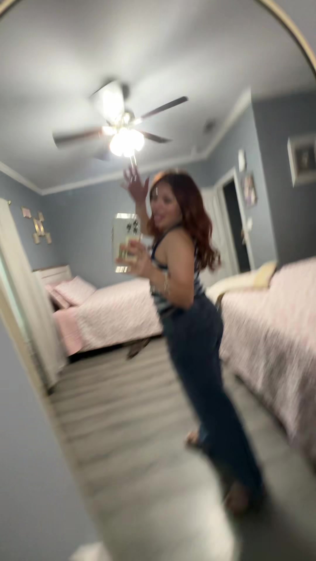 @⃟