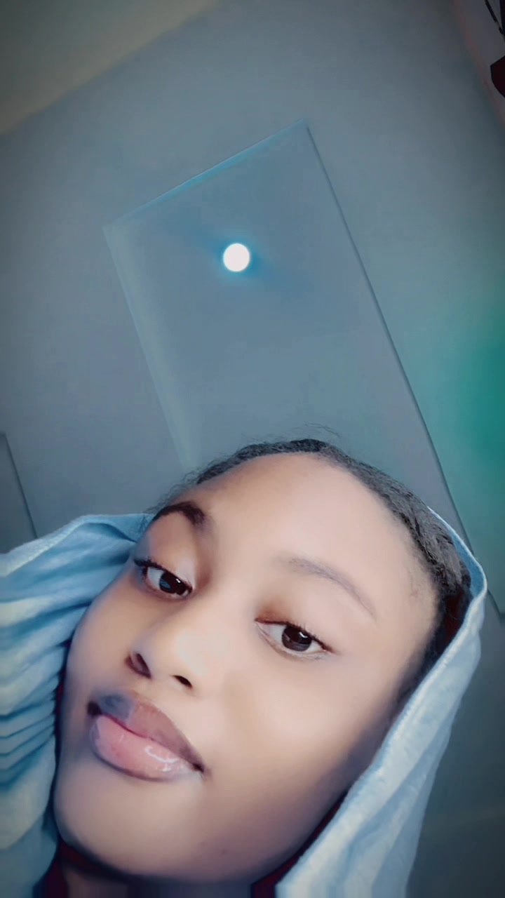 @Lee🫧💕🌸