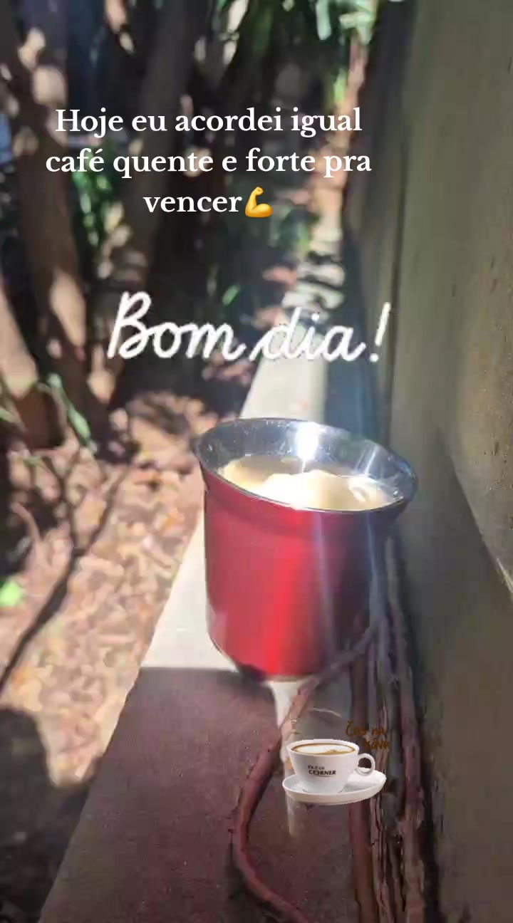 @Lilifeliz
