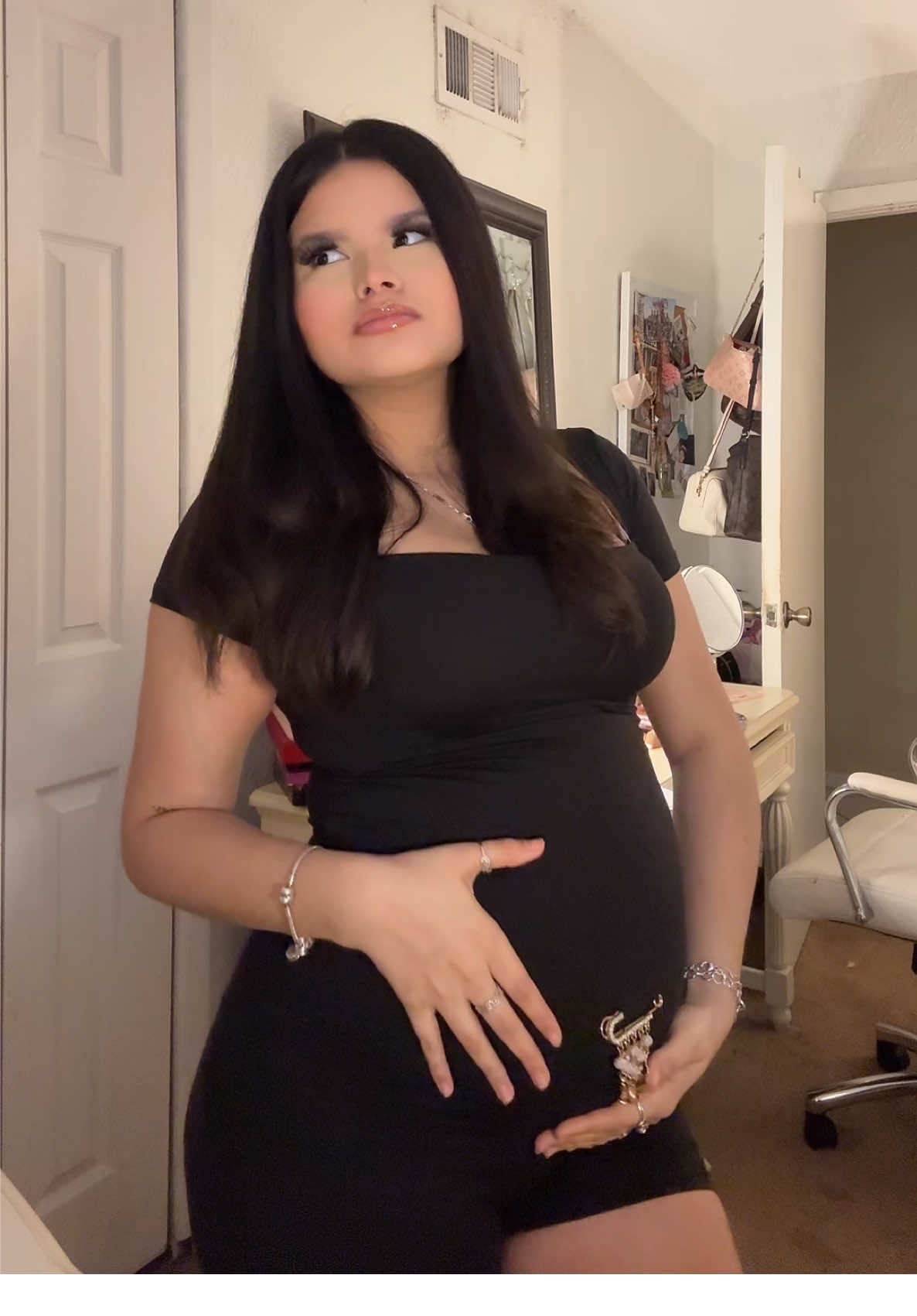 @alejandra marie :)