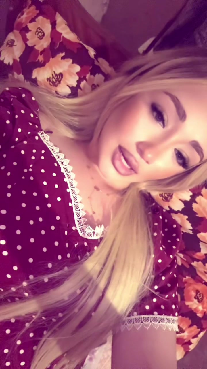 @𝑺𝒂𝒓𝒂🦦