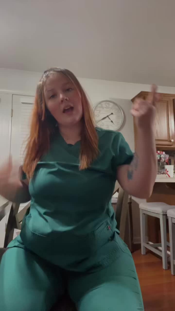 @Biancaaaa💜👣