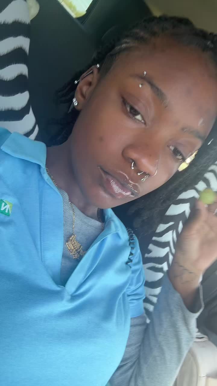 @Sexynini 🪳