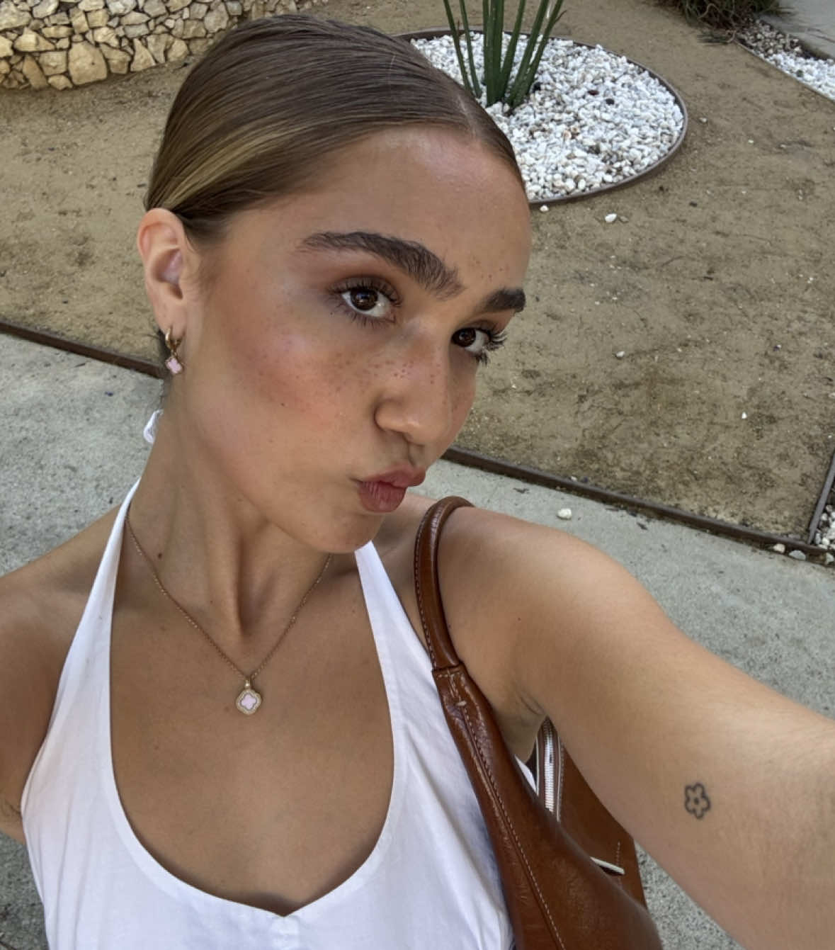 @hotterandwiser