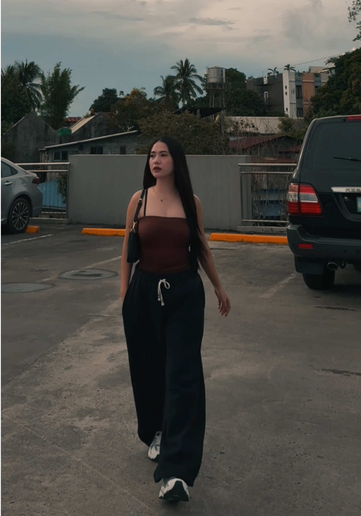 @Hazelpetipit