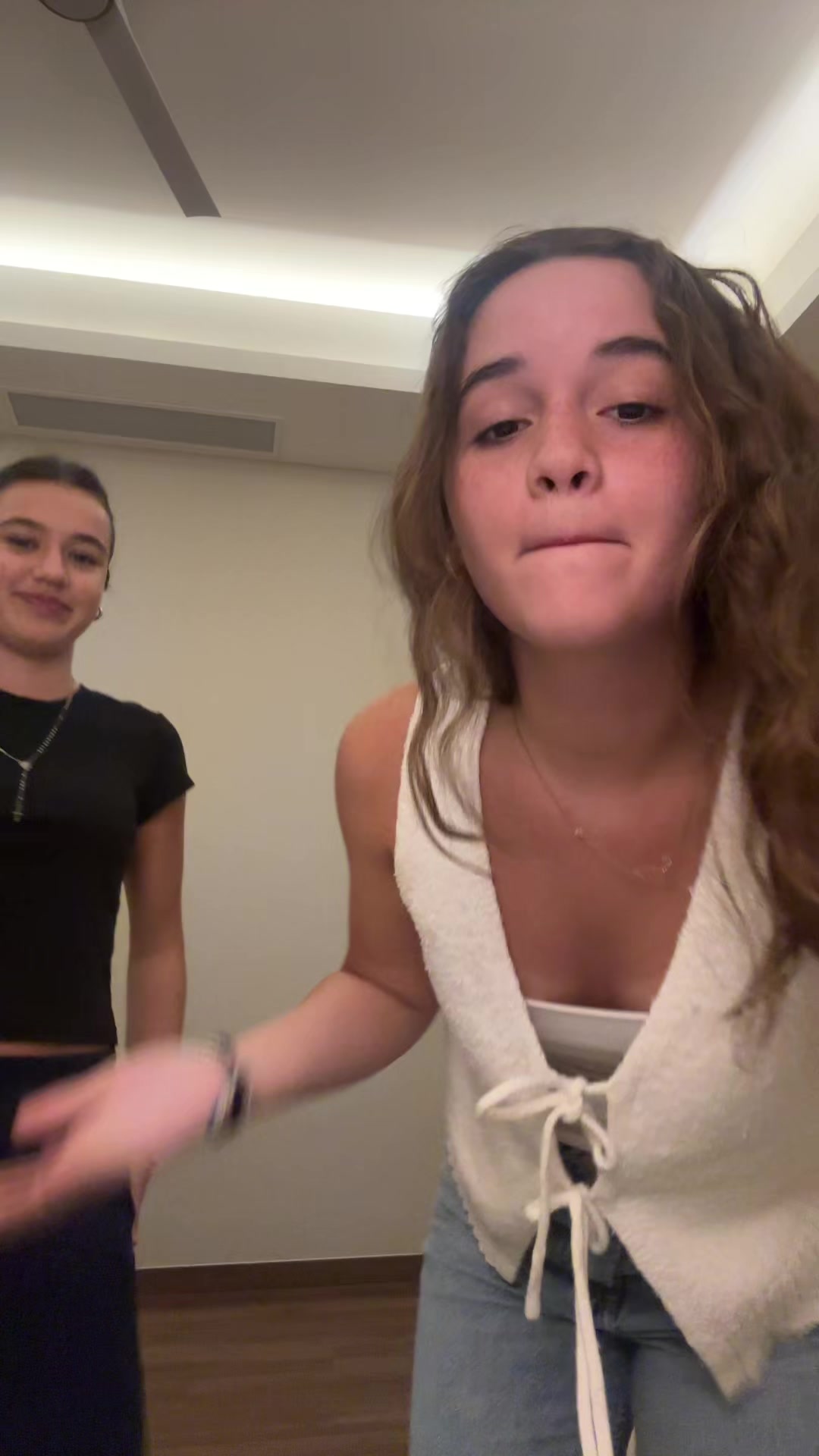 @Mónicaaaa