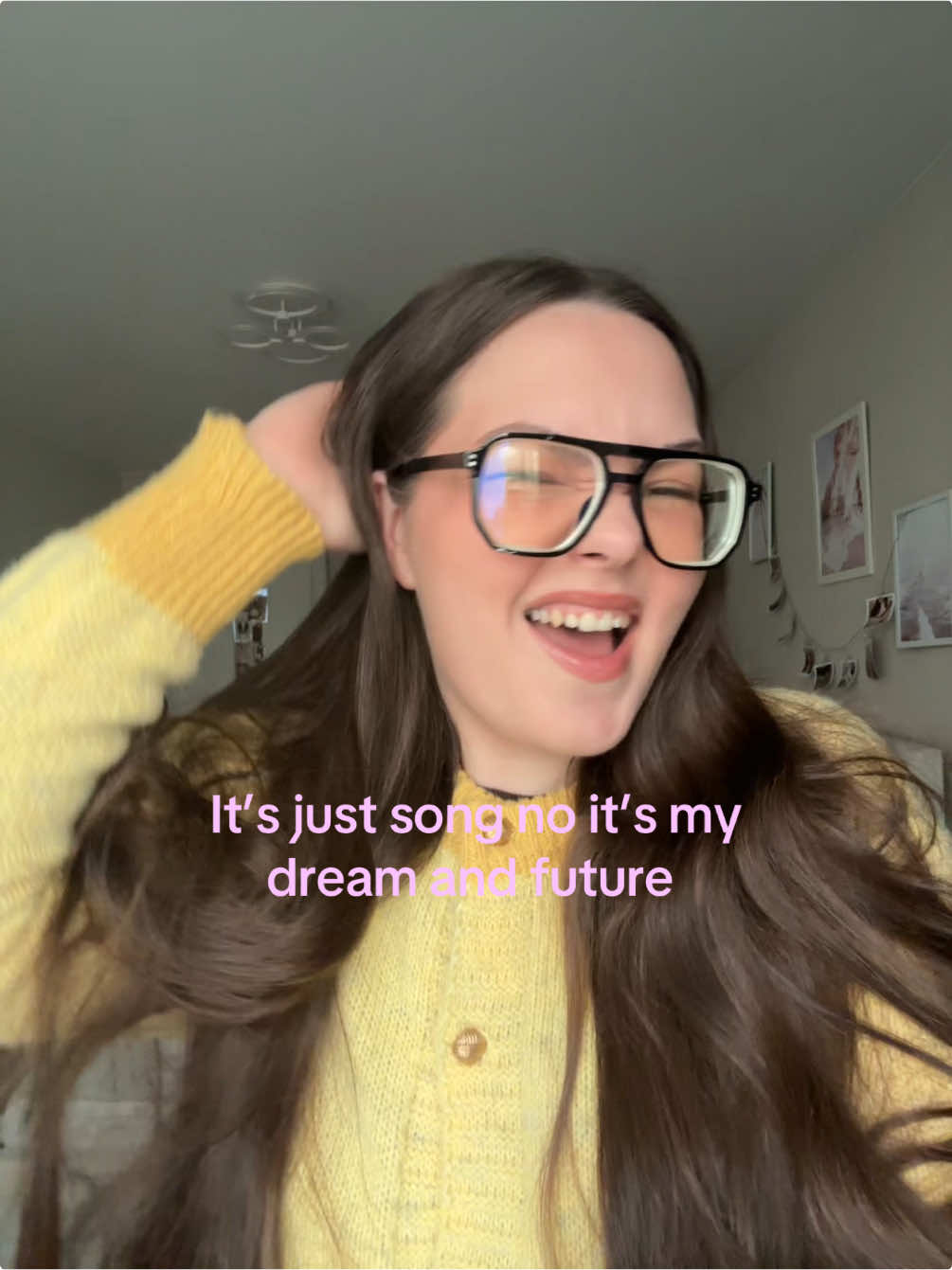 @lenacree_