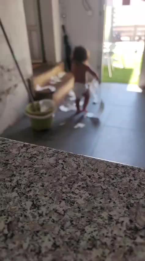 @camily Gonçalves