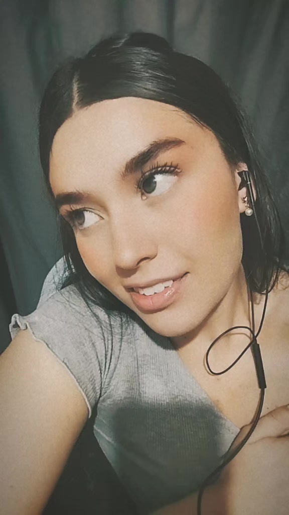 @Vanee ✨