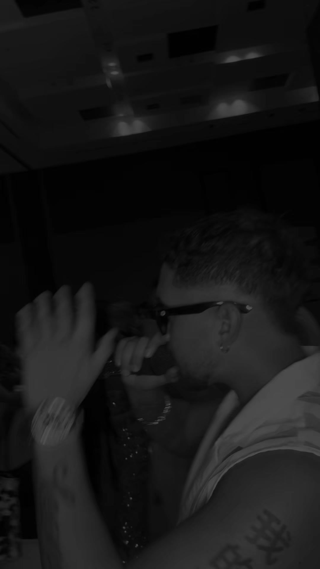 @𝓕