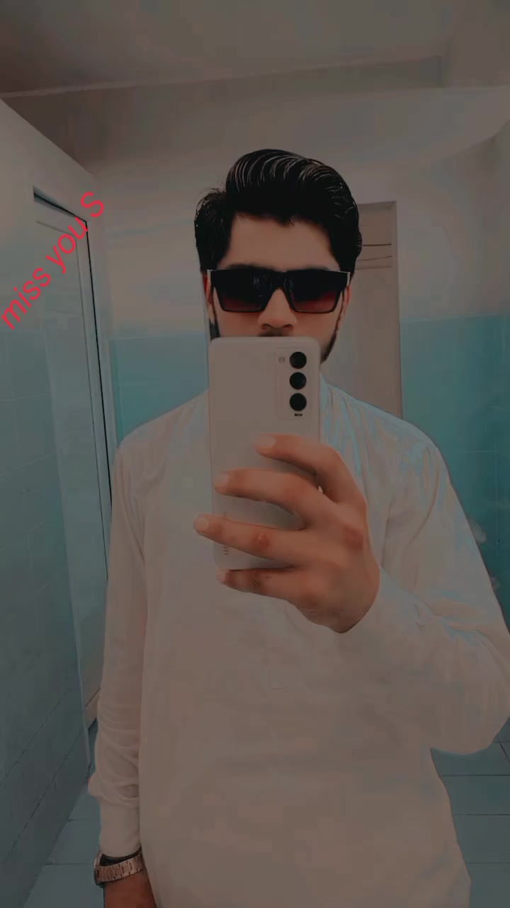 @معصوم پرندہ ظالم شکاری🦜🐦🥷