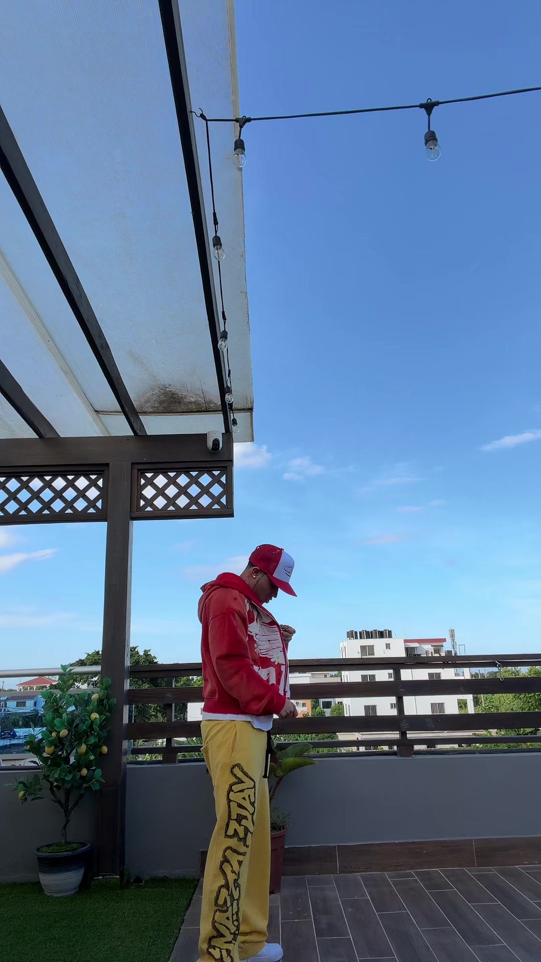 @JeyOne