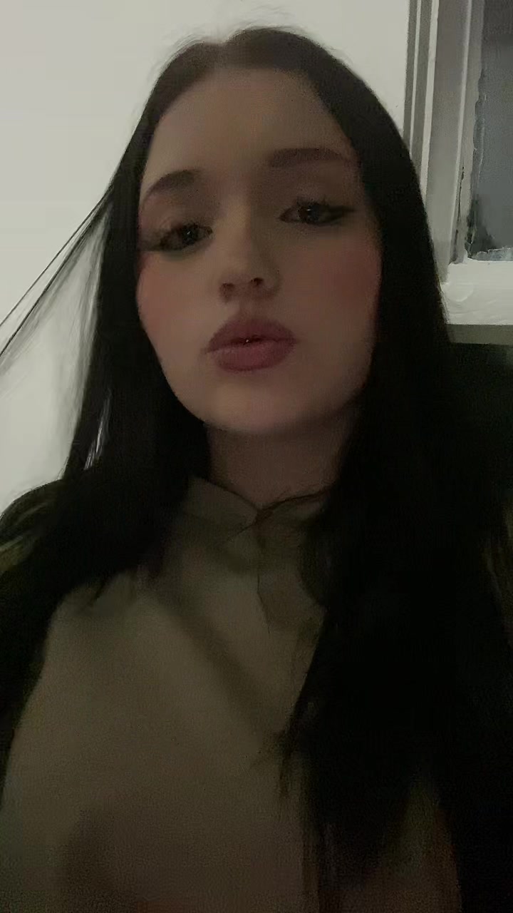 @roxanna