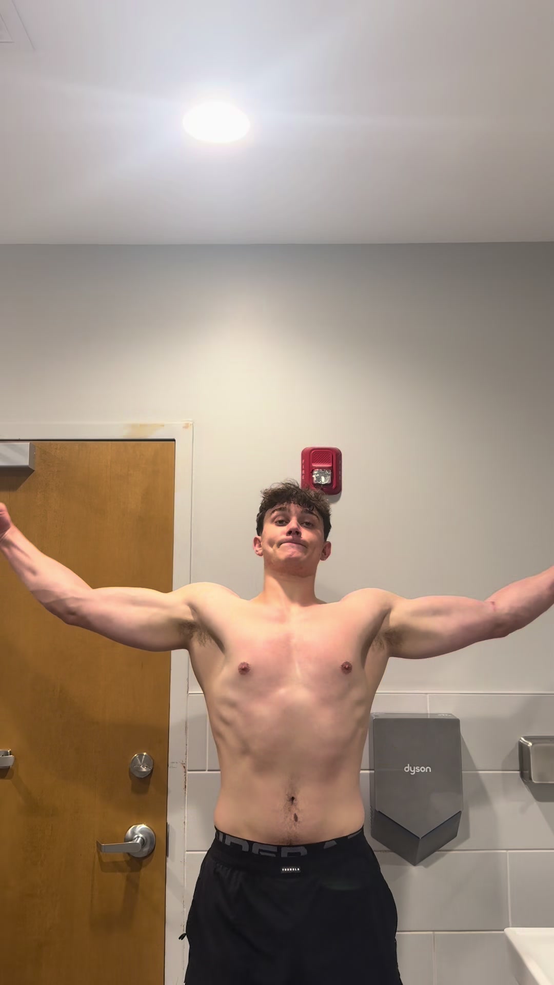 @Goyo.Lifts
