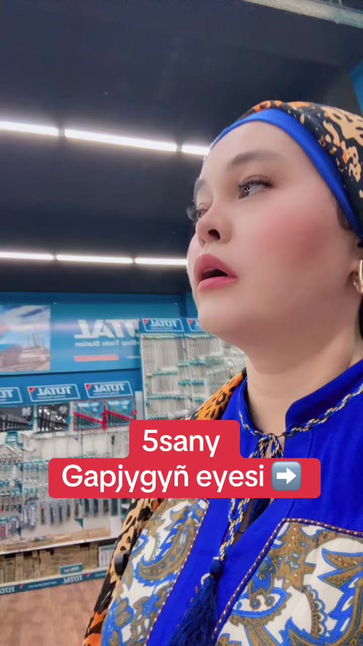 @ShowlySowda