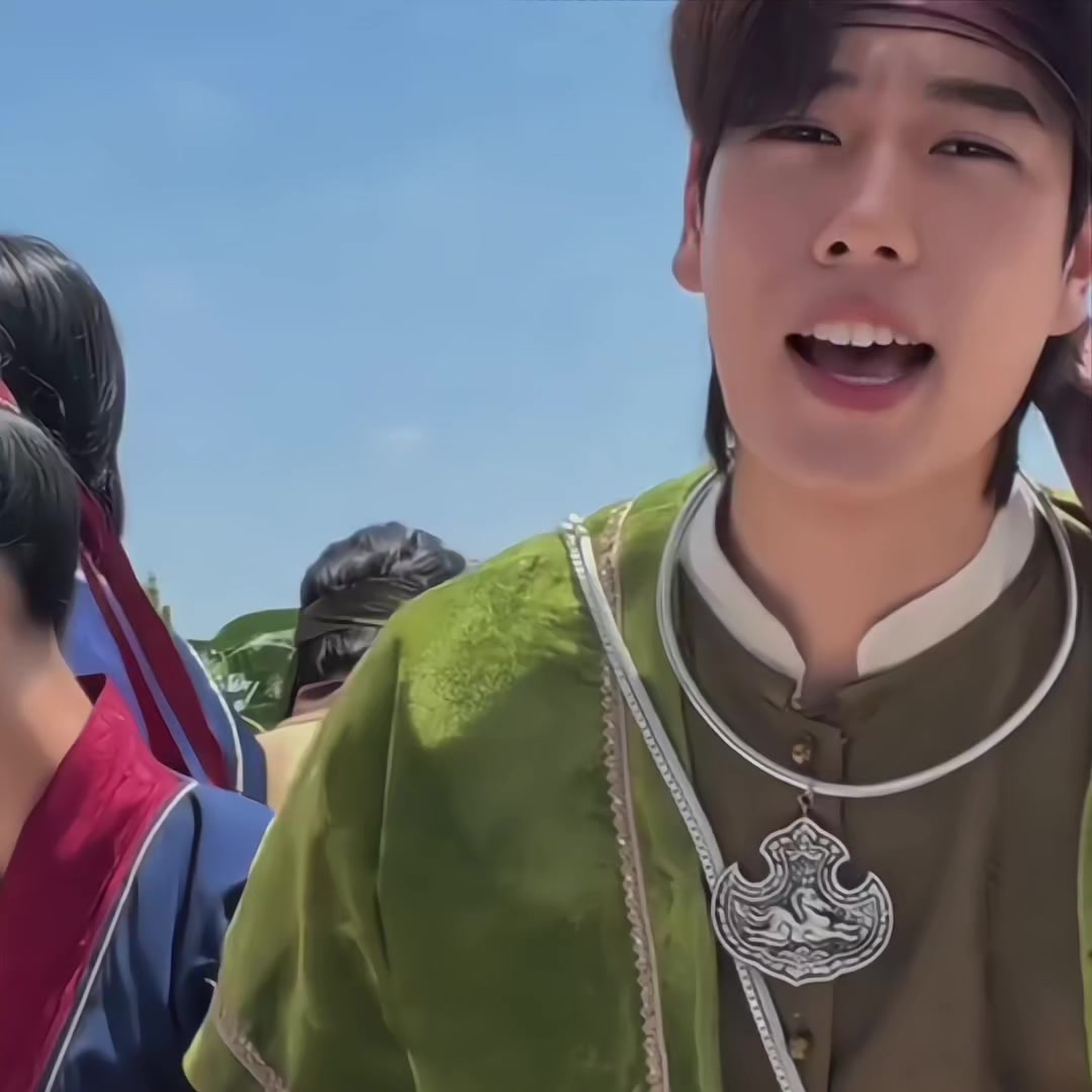 @ม ۶ৎ