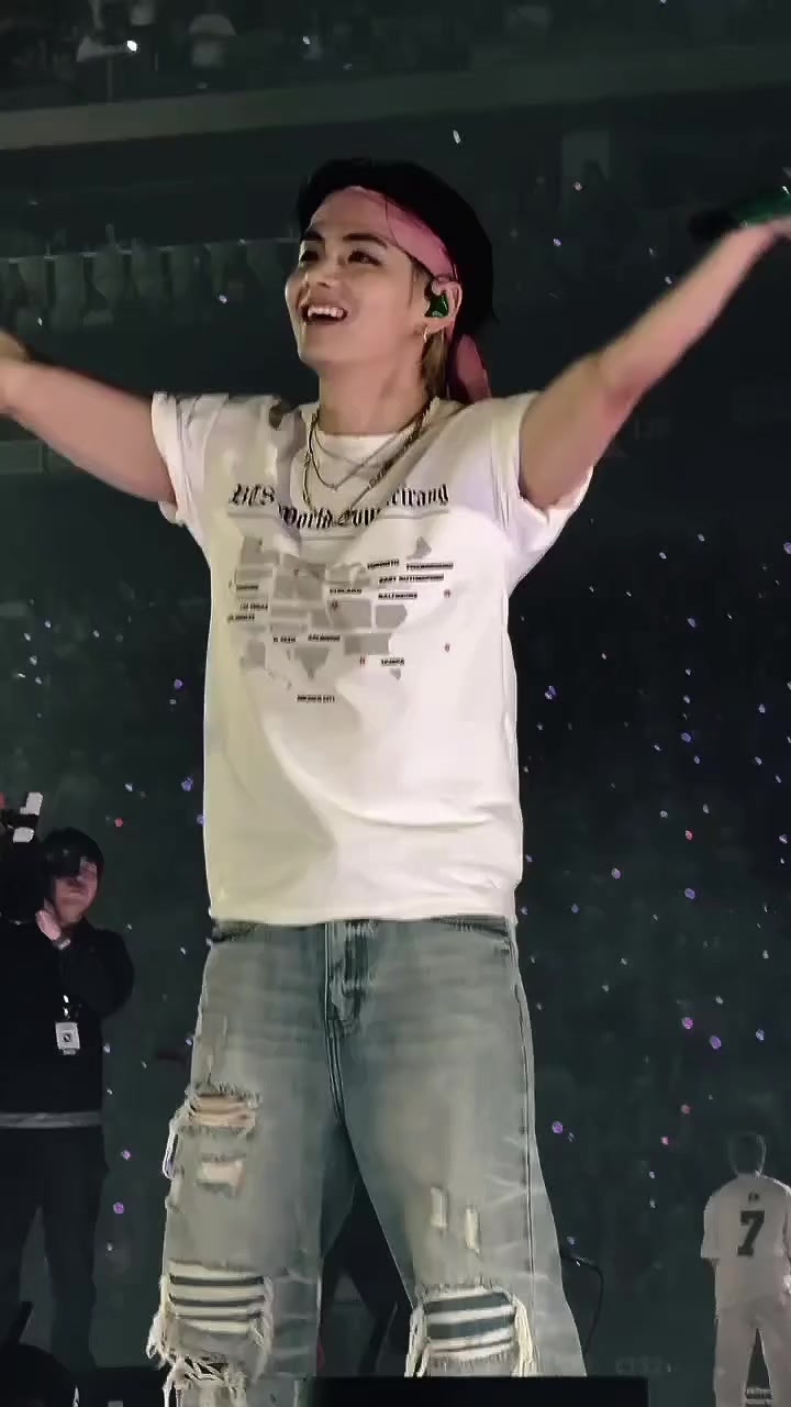 @๐๐ฎ..Tae๐ซJk..๐ฎ๐