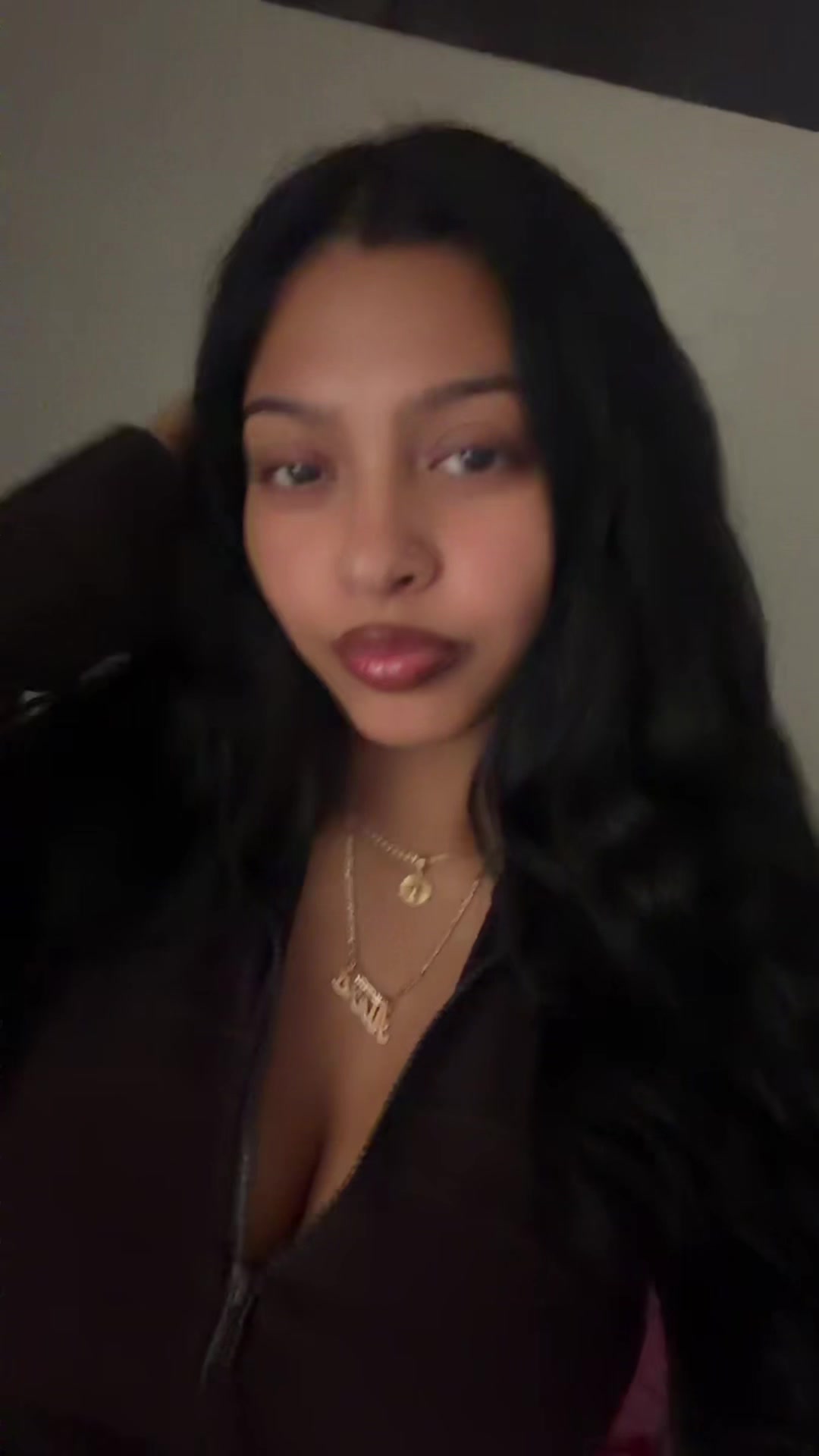 @realassbitch01