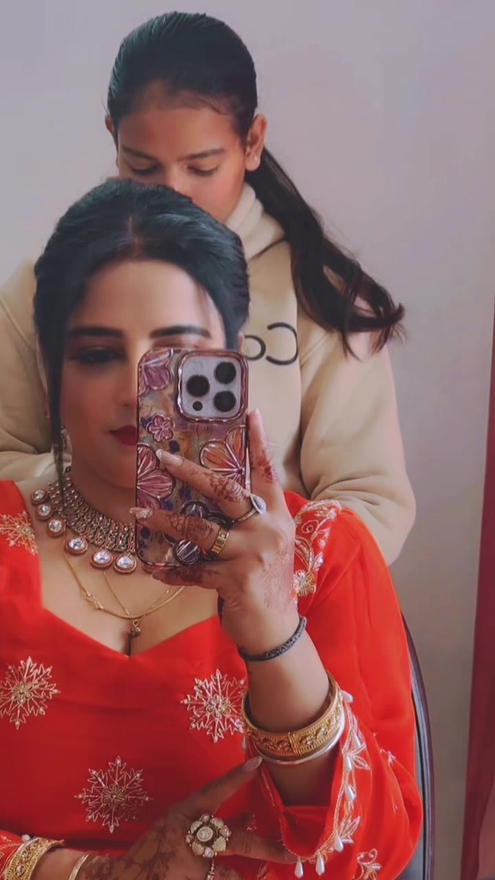 @Riya_Sardarni
