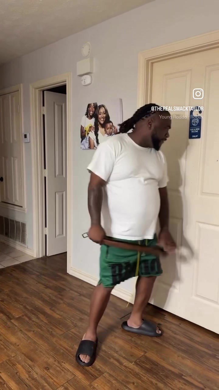 @SmackTaylor