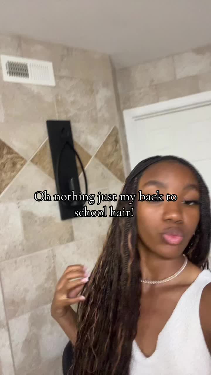 @𝒞𝑒𝓈𝒾𝓁𝓎 👸🏽🎀