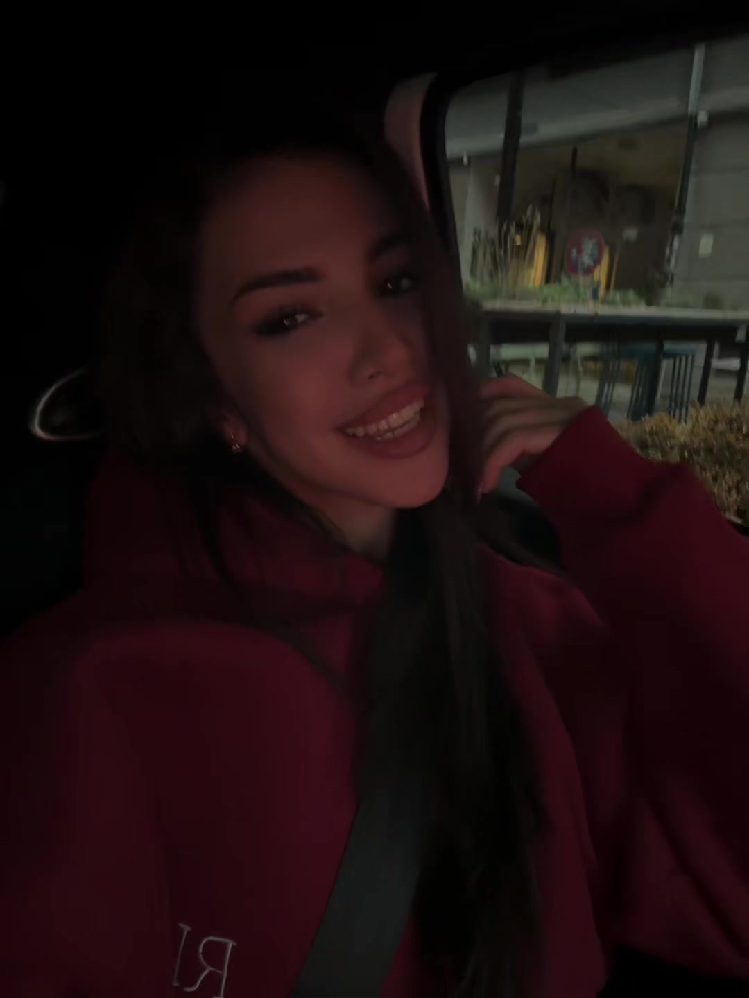 @isidora