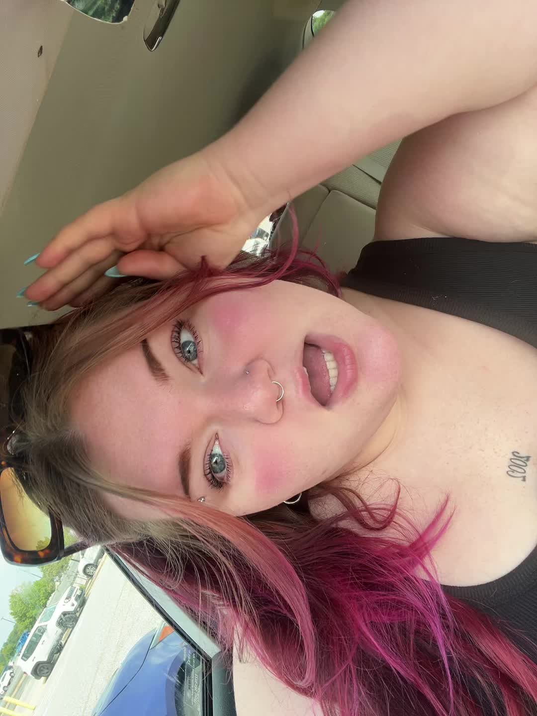 @julesss