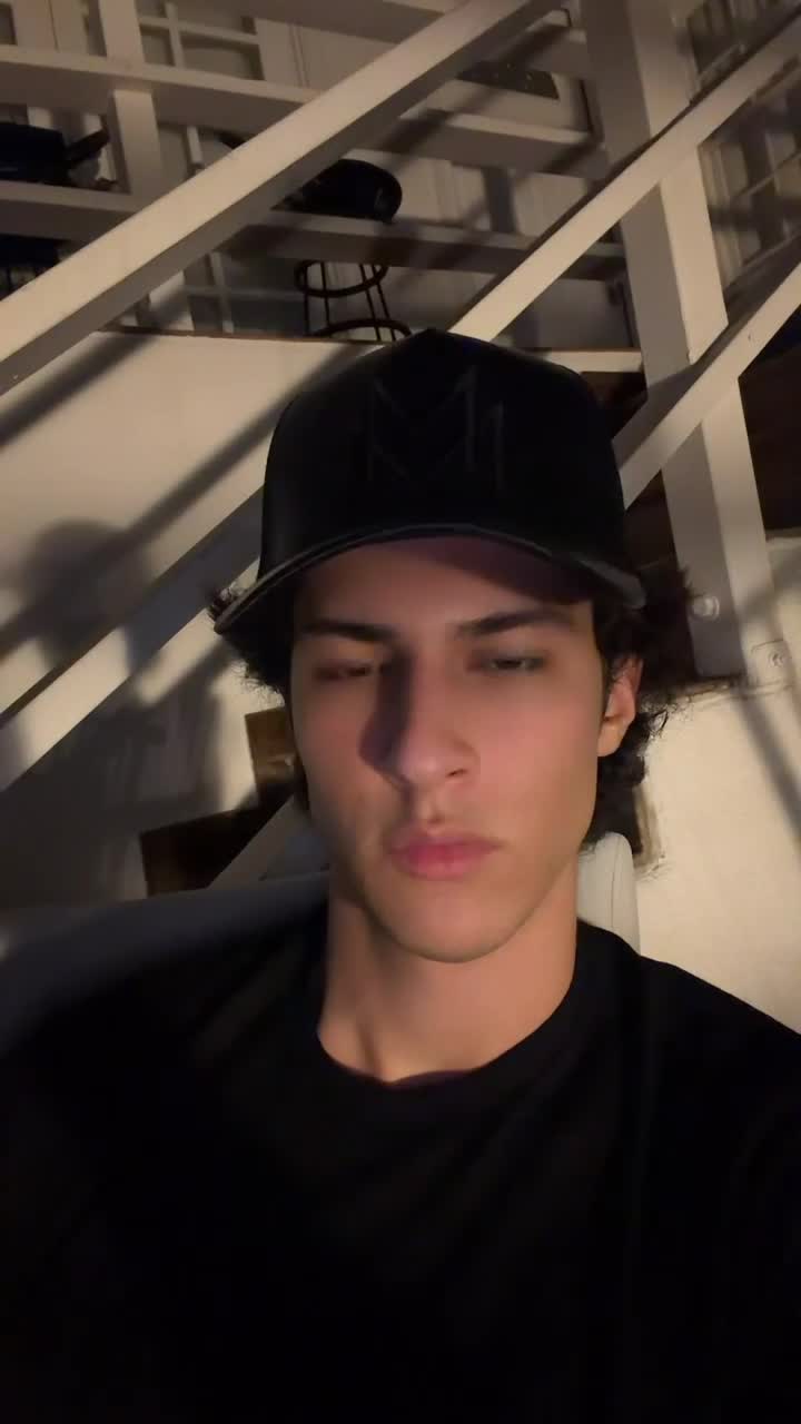 @marcushullaster