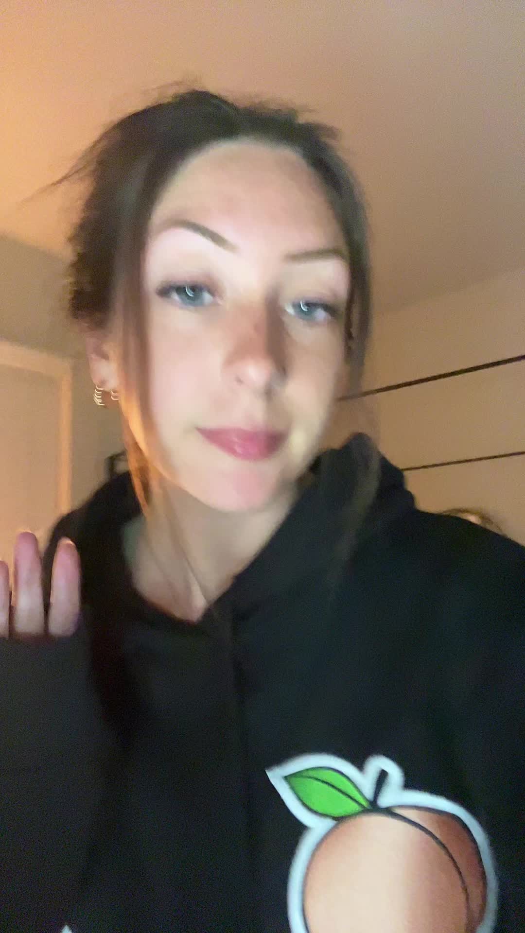 @Ash ✨