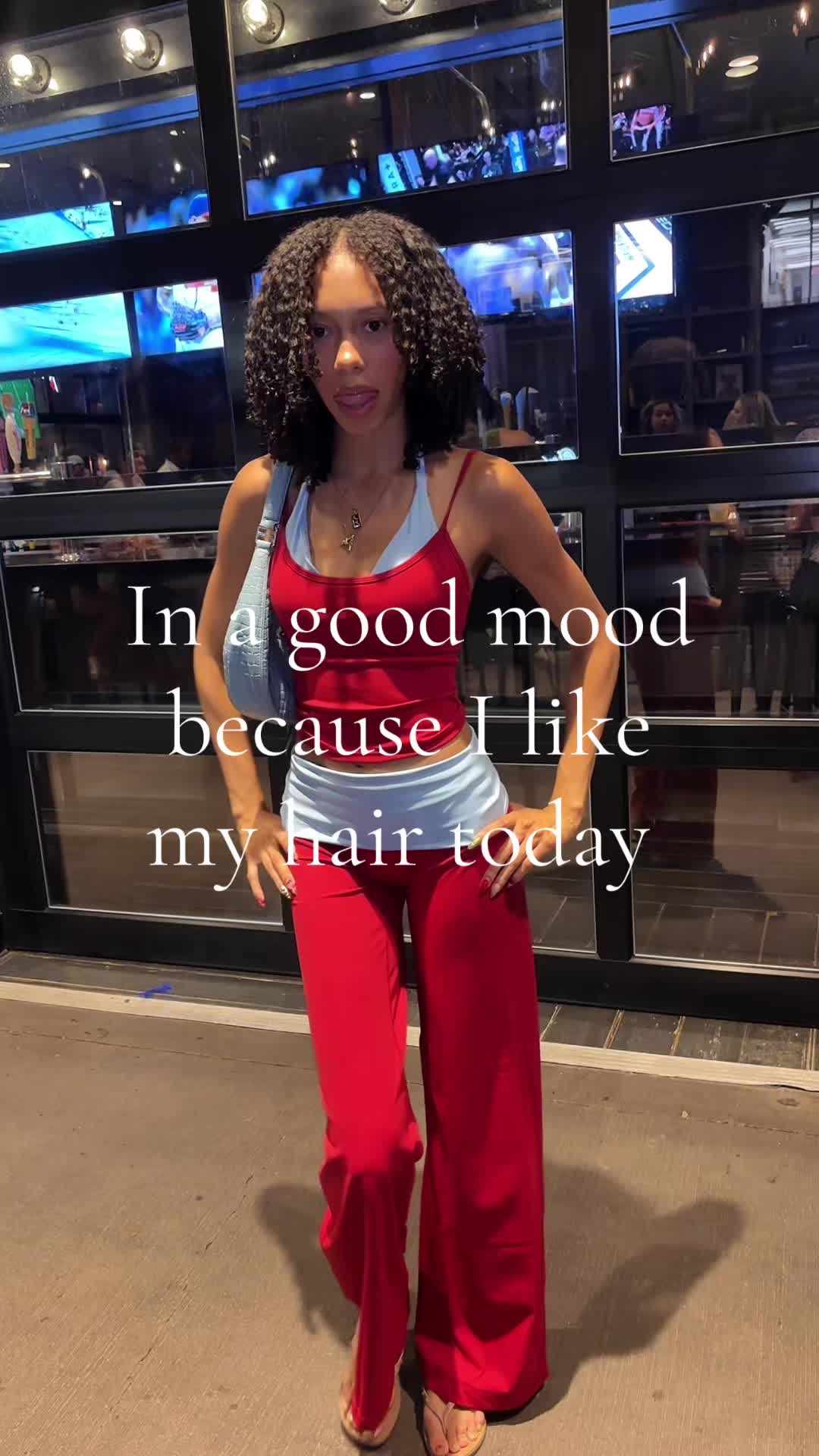 @AYSIA NICOLE