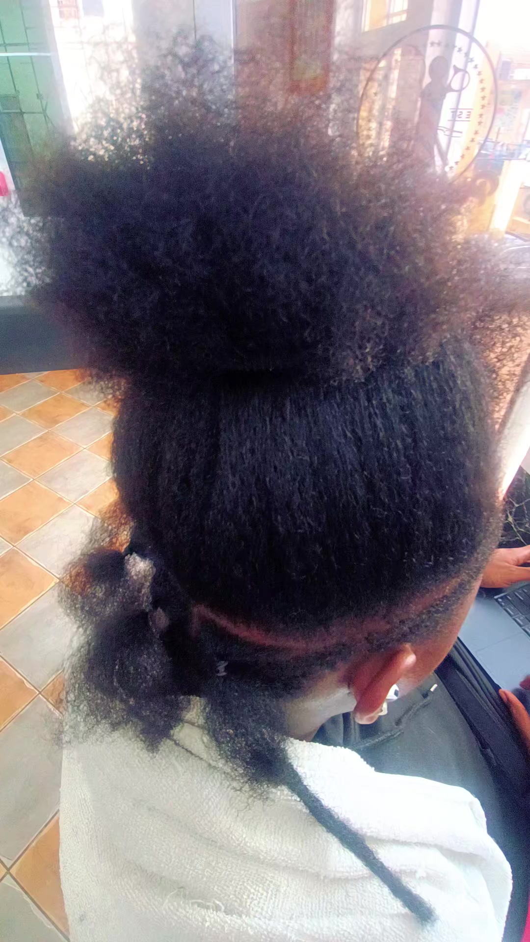 @TheVibezStylistNicole