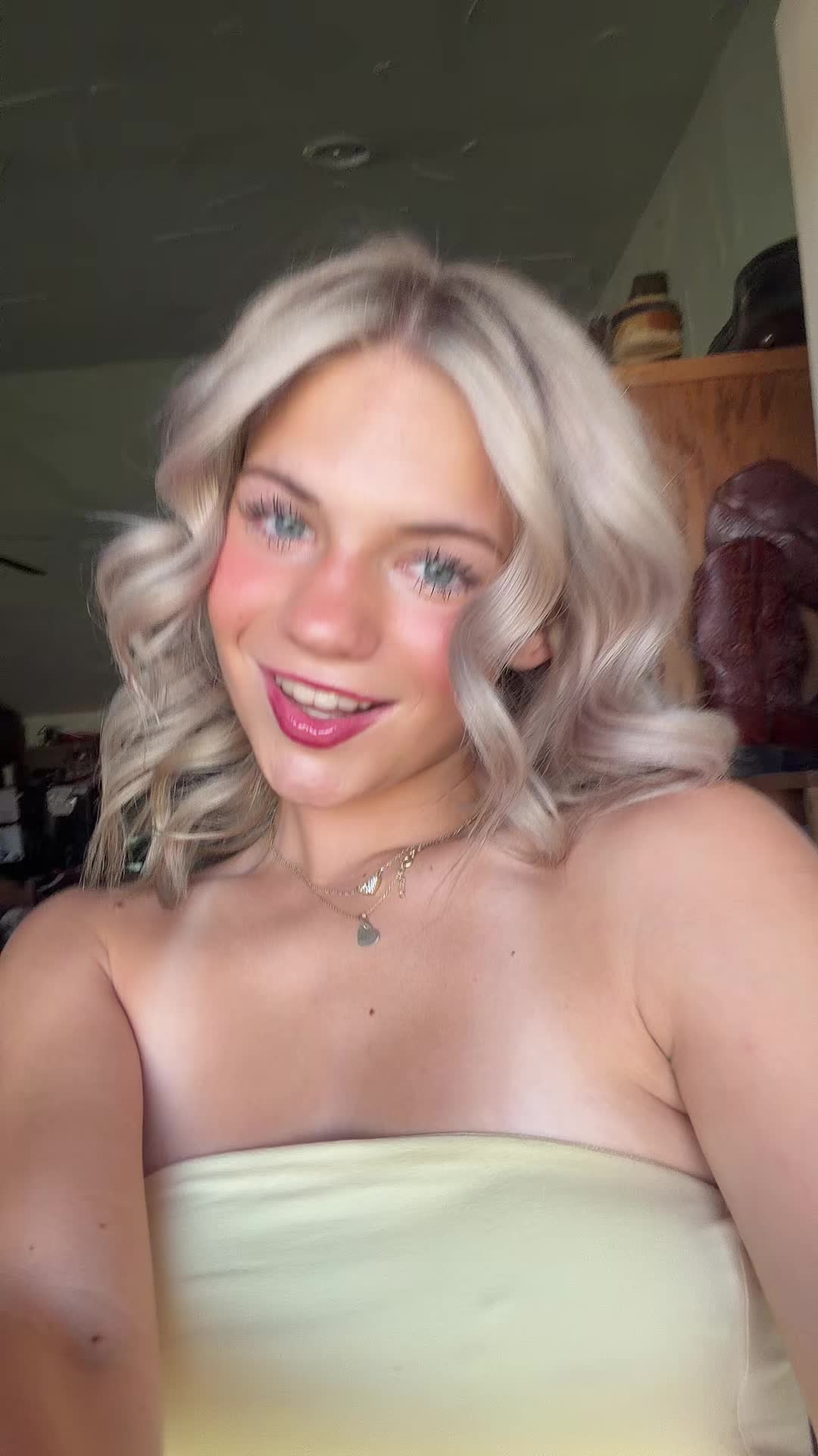 @🤫