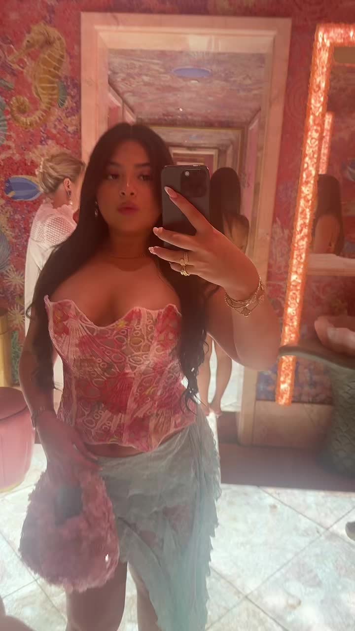 @Valentina