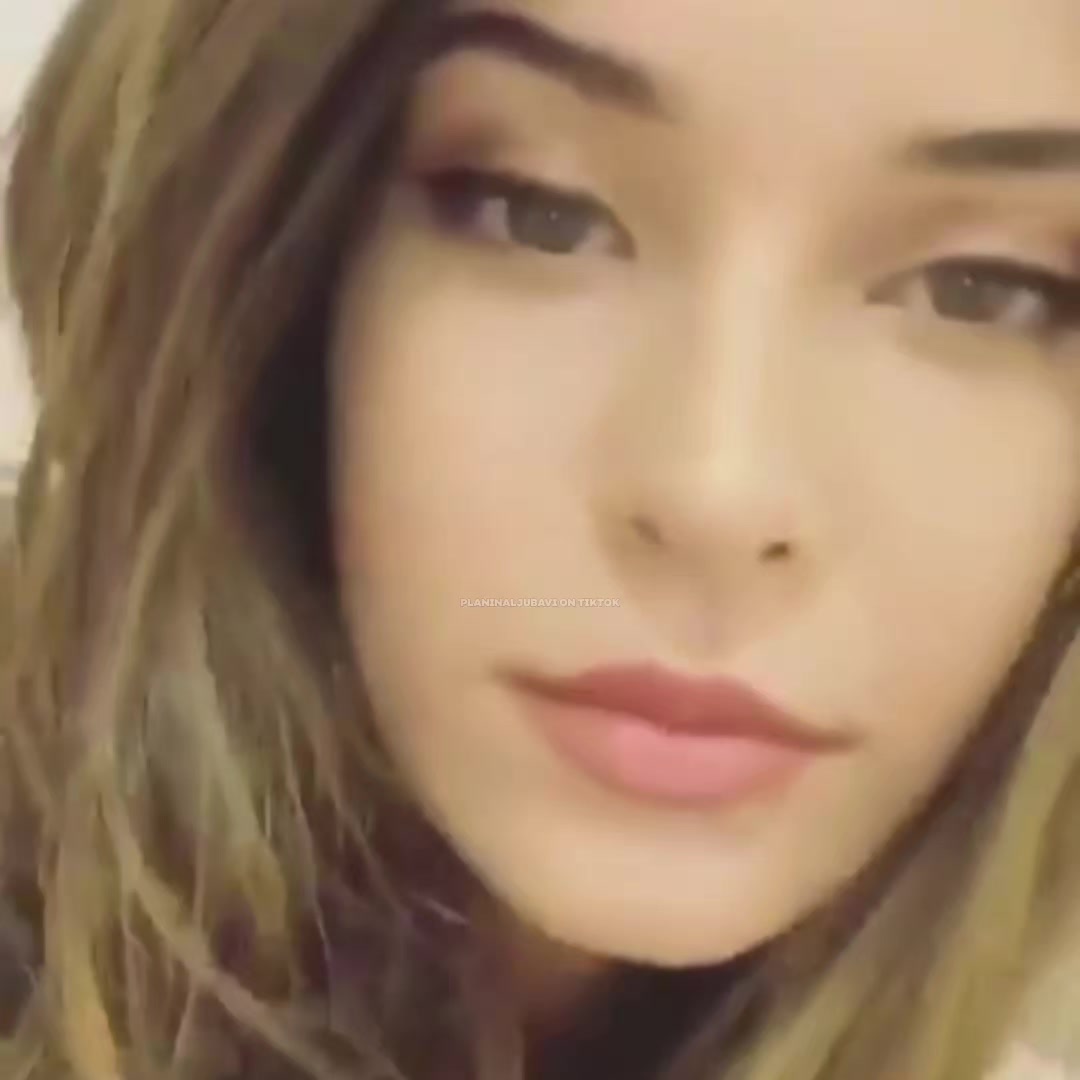 @🦋