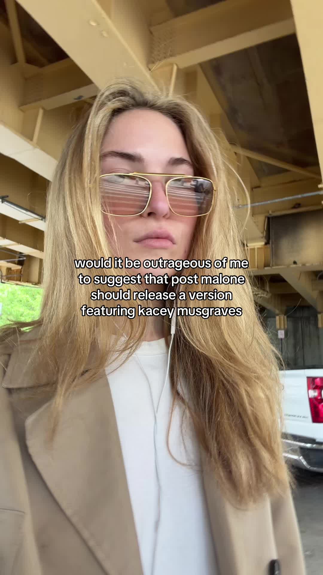 @Lindsey