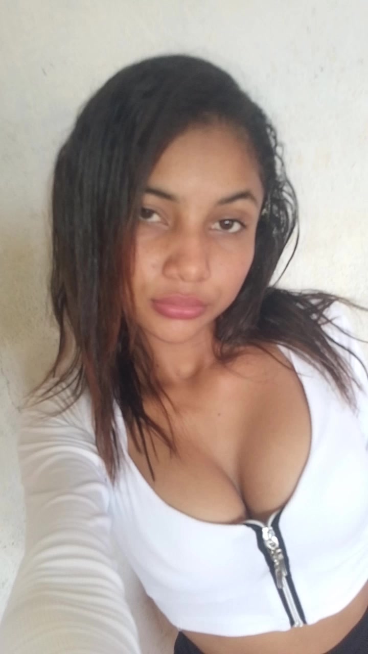 @👑La Peque&ntilde;a👑
