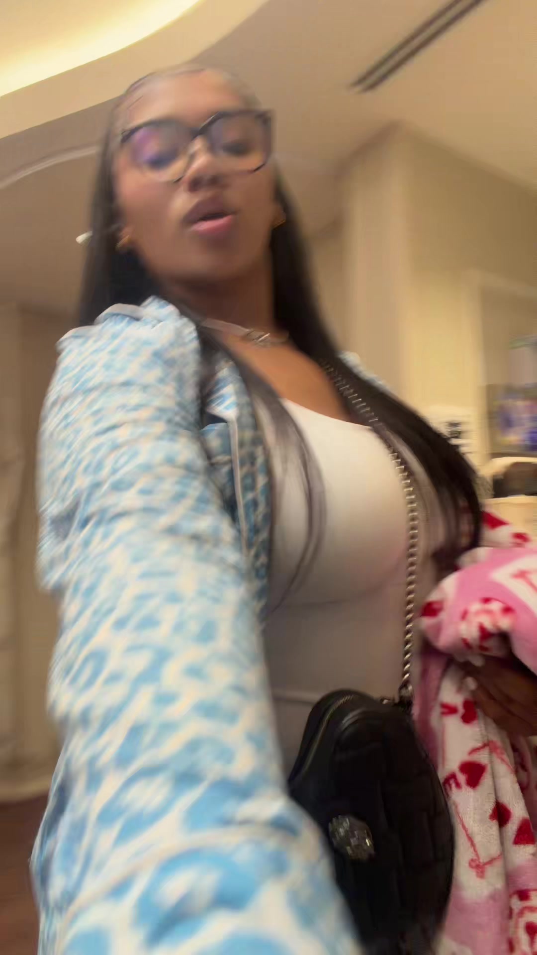 @monique