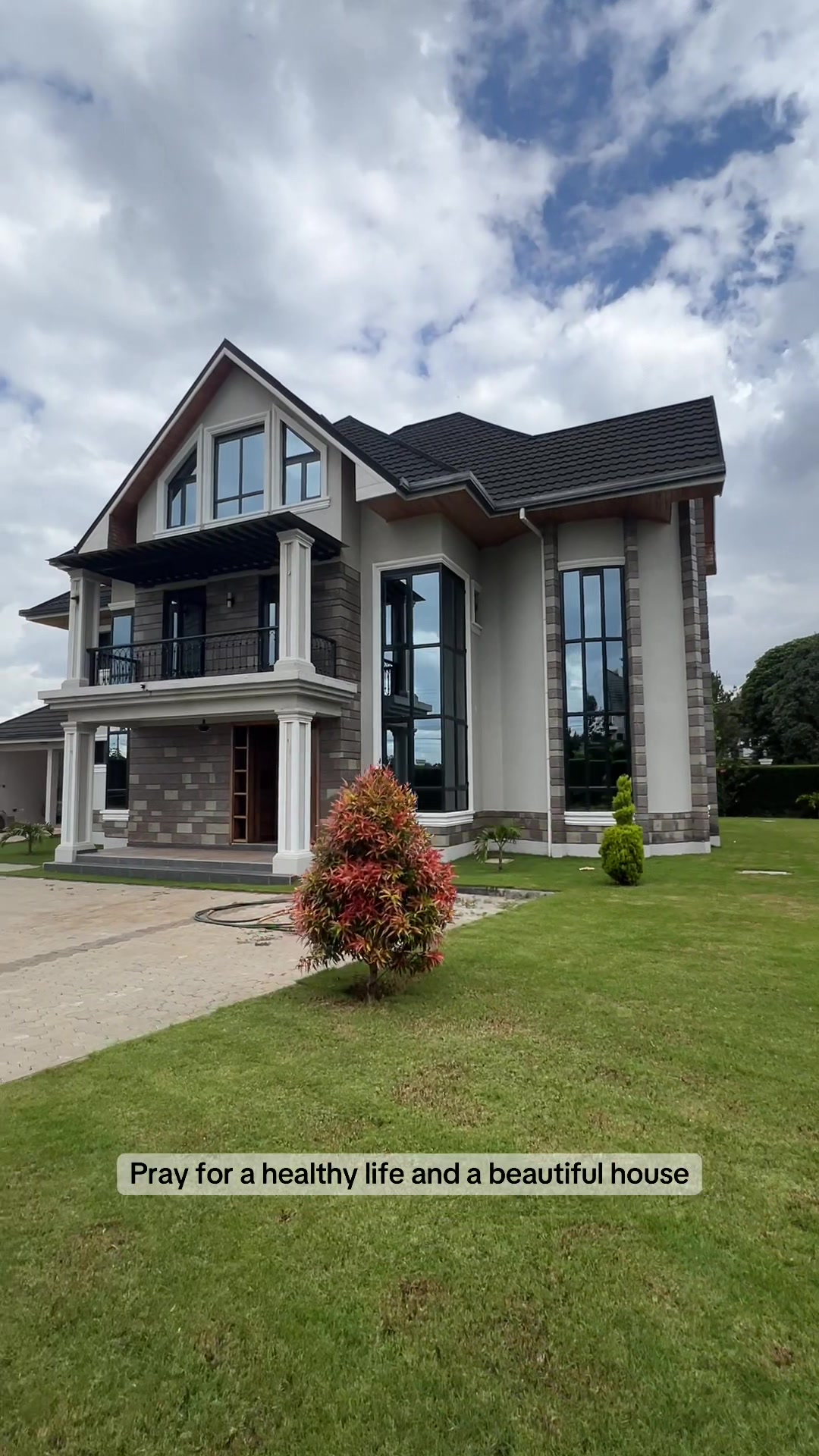 @chrisurbanrealty